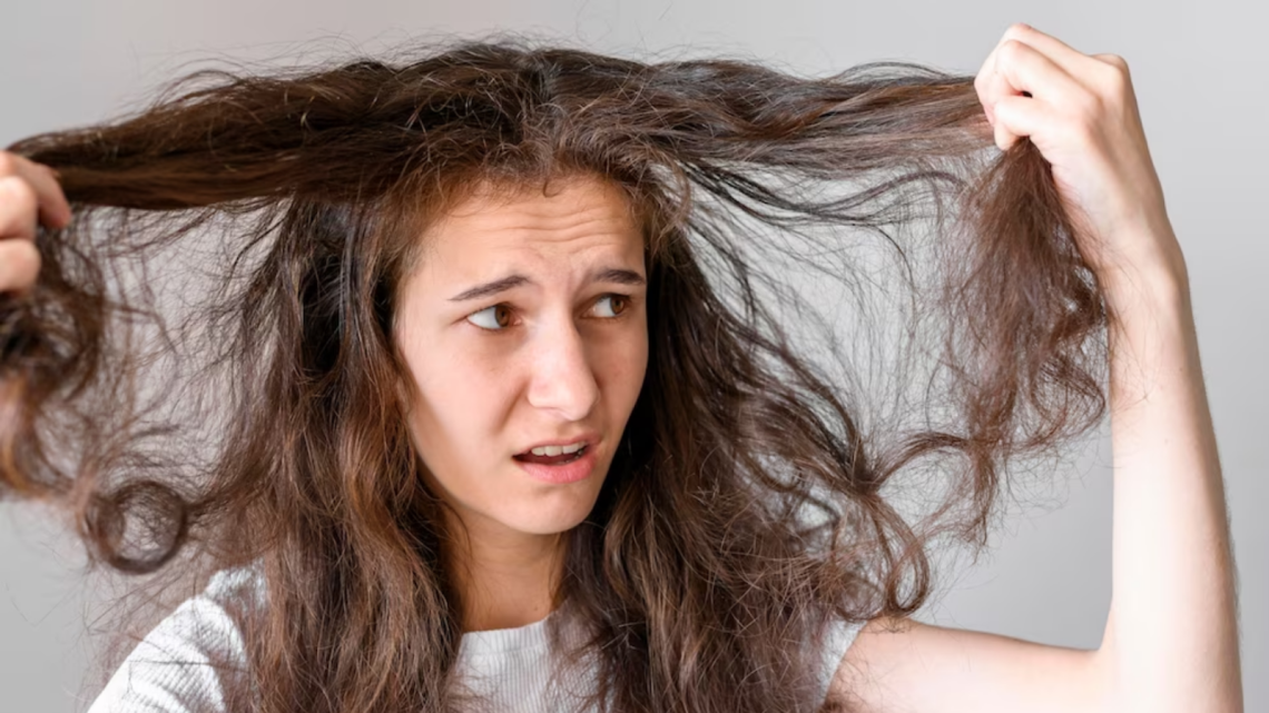 What Causes Hair Frizz and How Leave-In Conditioners Help?