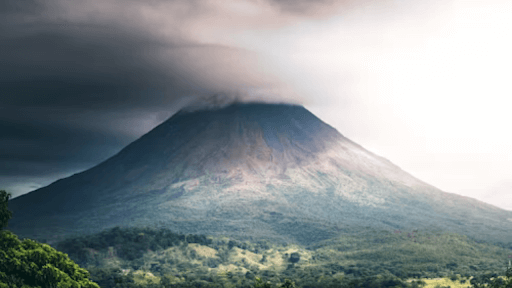 Exploring Costa Rica Vacation Homes: Your Guide to Beach House Rentals in Paradise