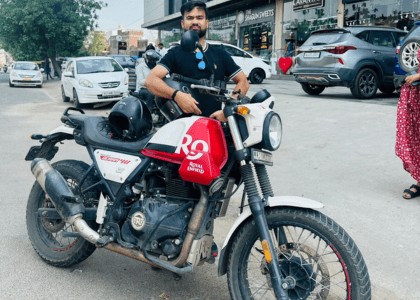 Discover Jaipur Your Way with Affordable Bike and Scooty Rentals